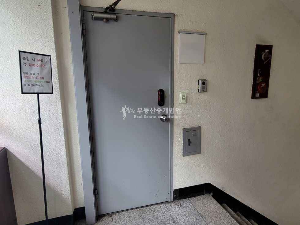 서울 마포구 서교동 홍대입구역 도보 6분거리 역세권 스터디룸 양도양수합니다. 월세 매물번호 12800 사진 9