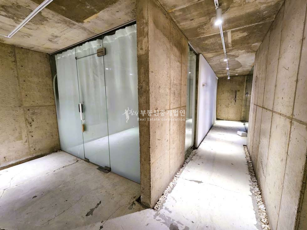 서울 마포구 성산동 365일 ok l 연층 l 감각적인 공간으로 꾸밀 수 있는 매력적인상가 월세 매물번호 12179 사진 15