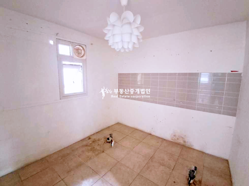 서울 마포구 서교동 대박 무권리 루프탑을 품은 레드로드 코너 2층상가 월세 매물번호 11371 사진 6