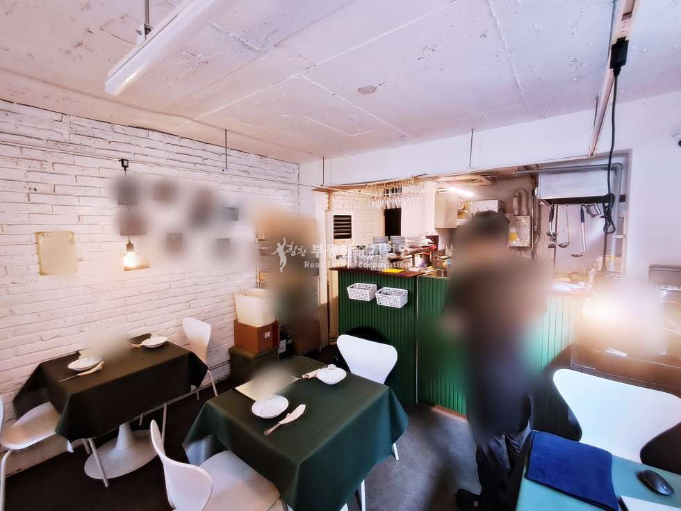서울 마포구 서교동 무권리급 합정역 솔내길 이면 먹자 골목 깔끔한 상가 추천 월세 매물번호 10111 사진 3