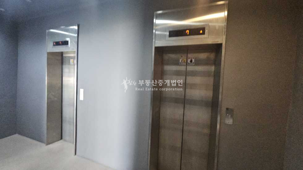 서울 마포구 합정동 합정역앞 엔터테인먼트 기획사용 건물 방음룸 연습실 완비 월세 매물번호 13560 사진 11