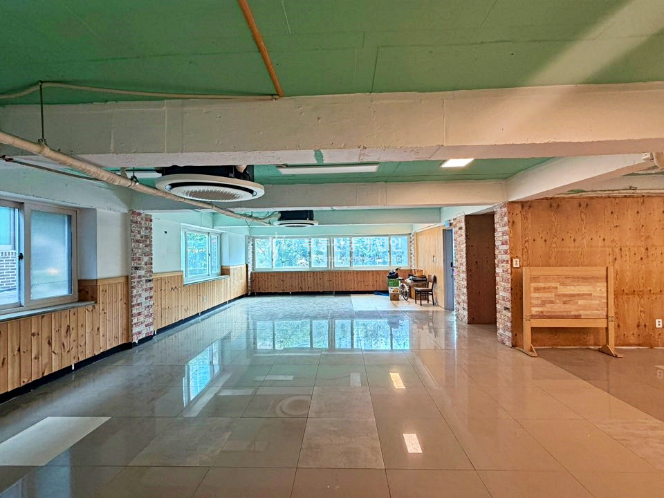 서울 마포구 서교동 I힘찬I 무권리 합정역2분거리 반듯한구조 접근성 좋은 대로변 상가 2층 월세 매물번호 13414 사진 4