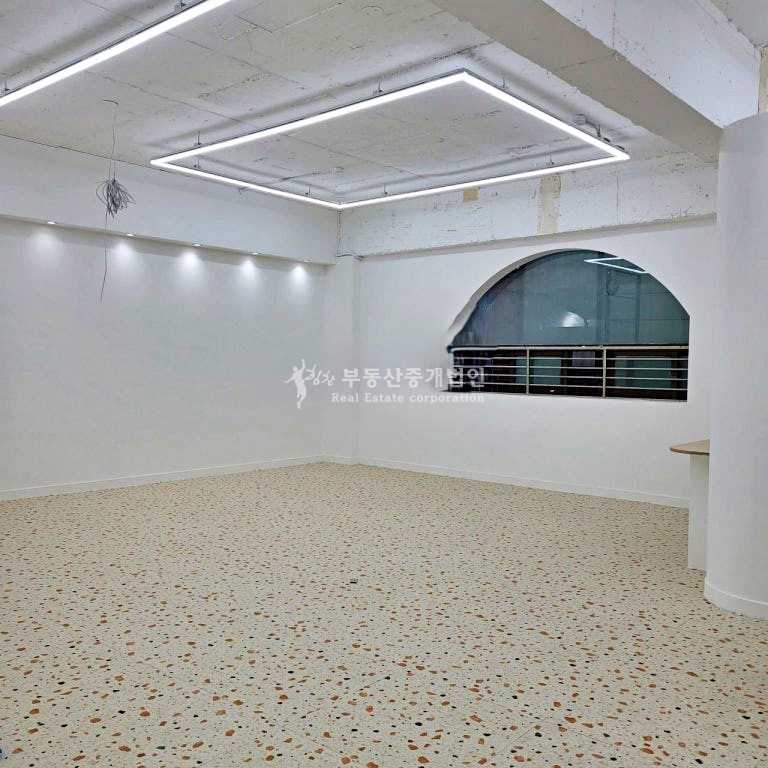 서울 마포구 서교동 I힘찬I 합정 젠틀몬스터라인 유동넘치는 위치 깔끔한 내부 상가 2층 월세 매물번호 12840 사진 6