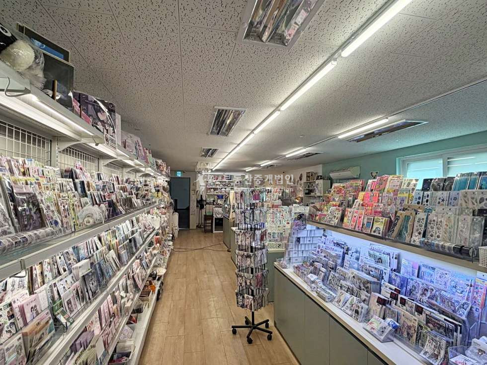 서울 마포구 동교동 I힘찬I 미로길 Y로드 메인 위치 상시 유동 넘치고 접근성 가시성 좋은 상가 2층 월세 매물번호 13082 사진 2