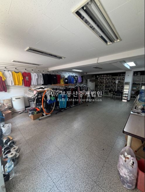 서울 마포구 합정동 I힘찬I 무권리 I 합정역도보5분 I 주변 맛집 다수 I 네모반듯한 상가 1층 월세 매물번호 11656 사진 1