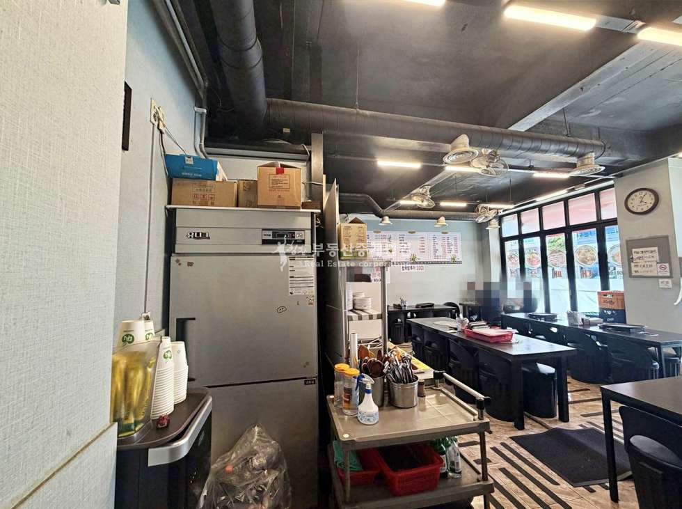 서울 마포구 망원동 I힘찬I 마포구청역 5분 대로변 전면 넓어 노출 및 접근성 극강의 상가 1층 월세 매물번호 13022 사진 5