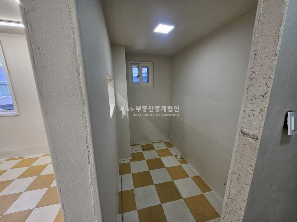 서울 마포구 서교동 실15.깔끔신축급건물.피규어샵.굿즈샵추천 월세 매물번호 13187 사진 2