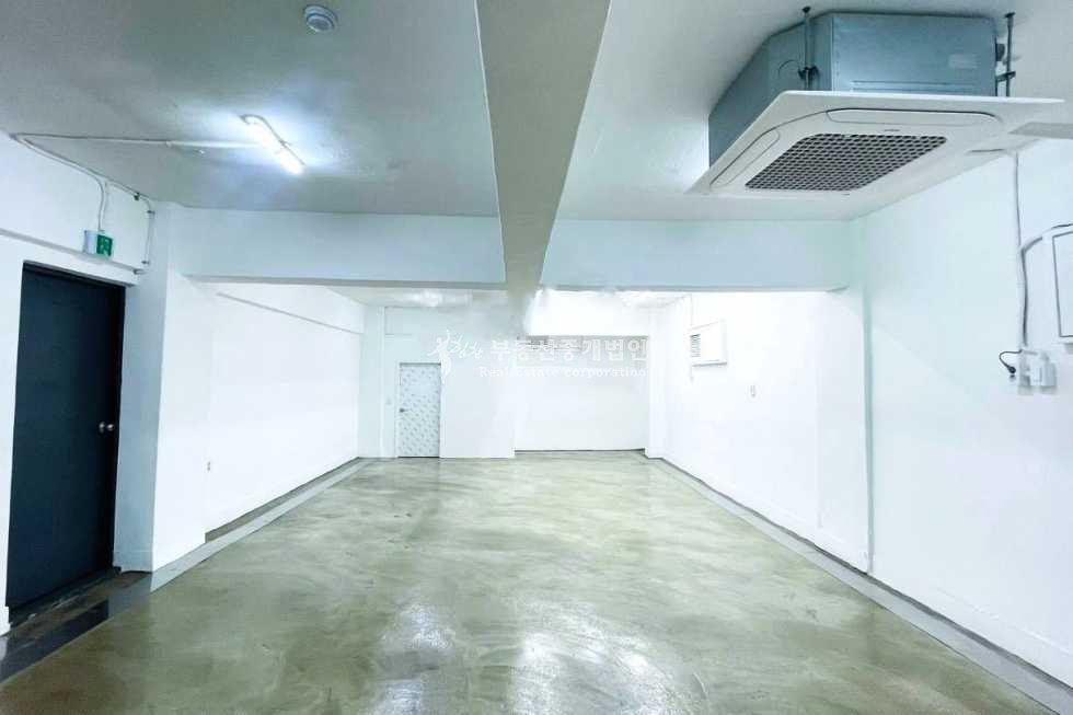 서울 마포구 연남동 l 힘찬 l 365무료컨설팅 ok 연남 오피스라인 가성비 층고좋음 월세 매물번호 11545 사진 2