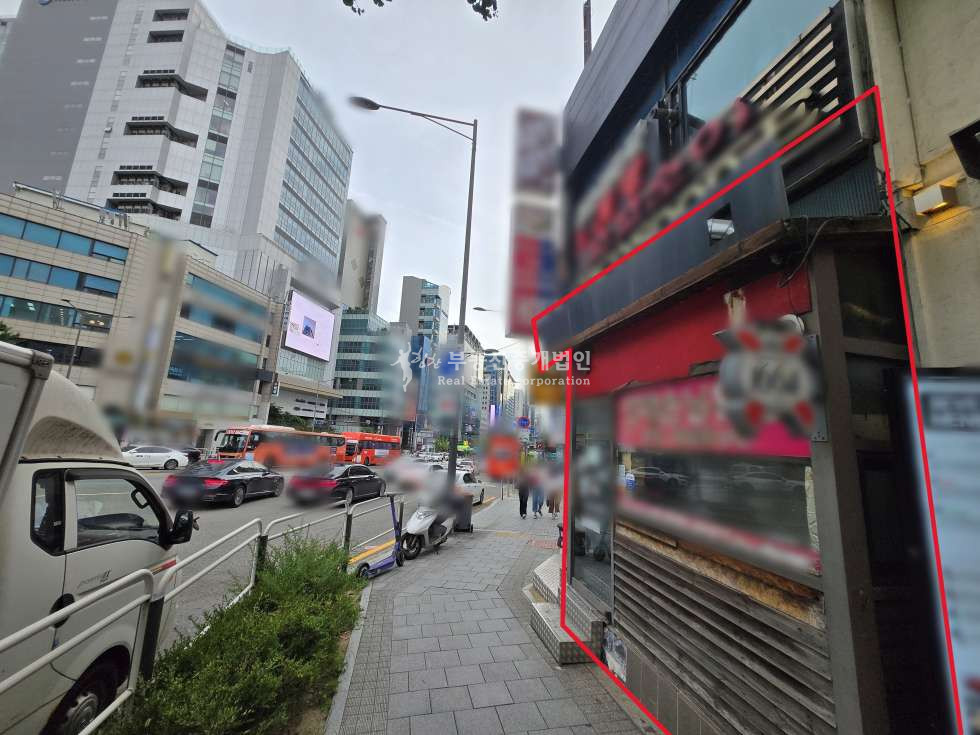 서울 마포구 동교동 홍대역 1분 삼거리 대로변 코너 1층 귀한 상가 월세 매물번호 11510 사진 1