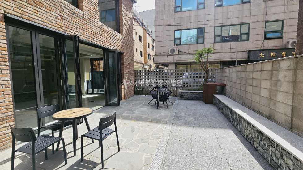 서울 마포구 합정동 I무권리I 합정역 초역세권 테라스 카페 ,편집샵, 쇼룸 월세 매물번호 13590 사진 1
