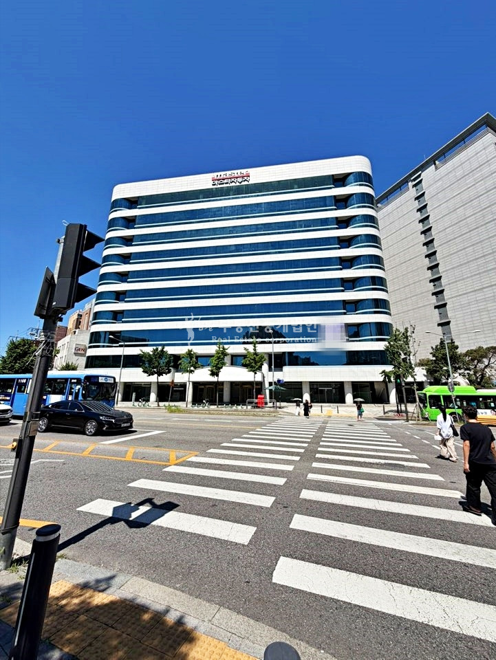 서울 서대문구 창천동 I힘찬I 홍대랜드마크빌딩 초대형 평수 압도적인 전면, 뷰 대로변 상가 사무실 10층 월세 매물번호 13339 사진 5