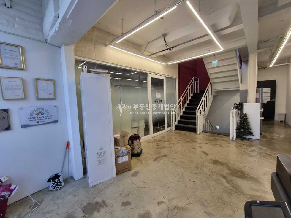 서울 마포구 서교동 망원역 도보 5분거리 개방감 있는 통임대건물 월세 매물번호 13593 사진 25