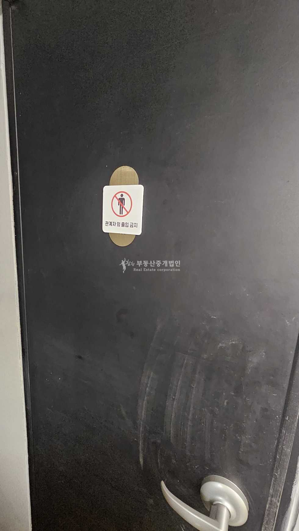 서울 마포구 서교동 합정역세권 신축건물 폴딩도어 주차가능 월세 매물번호 13878 사진 8