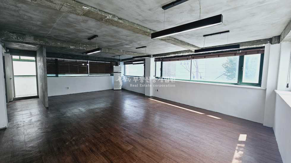 서울 마포구 서교동 I 힘찬 I 네모반듯 가성비 내맘대로 인테리어 월세 매물번호 13693 사진 3