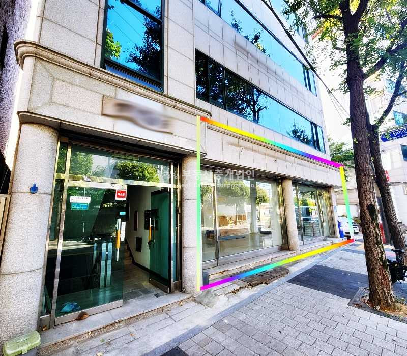 서울 마포구 성산동 홍익초 앞 대로변 , 전면 2면 코너 , 네모 반듯한 1층 상가, 전면 통유리 월세 매물번호 13955 사진 8