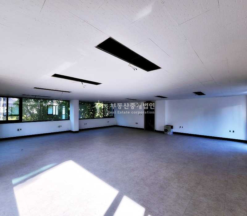 서울 마포구 성산동 홍익초 앞 3층 상가 사무실 , 기둥 없는 네모 반듯한 구조 , 채광 좋음 월세 매물번호 13957 사진 5