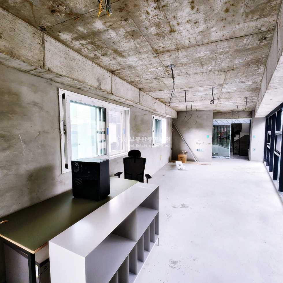 서울 마포구 연남동 연남동 신축 무권리 첫 입주 I 전면 통유리 전망 좋은 상가 사무실 월세 매물번호 13867 사진 4