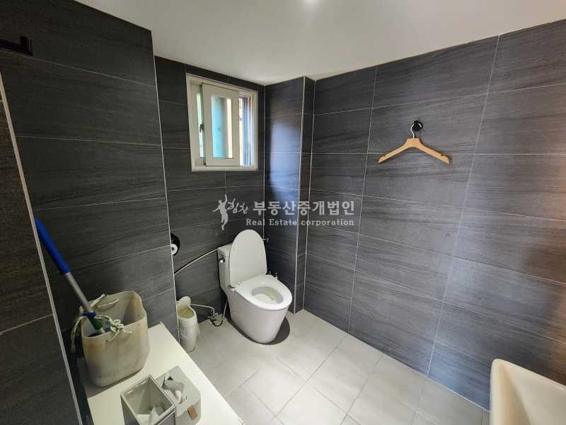 서울 마포구 중동 I힘찬I 배후 수요 풍부한 주거지역 1층 전면 노출 좋은 무권리 상가 월세 매물번호 13945 사진 2