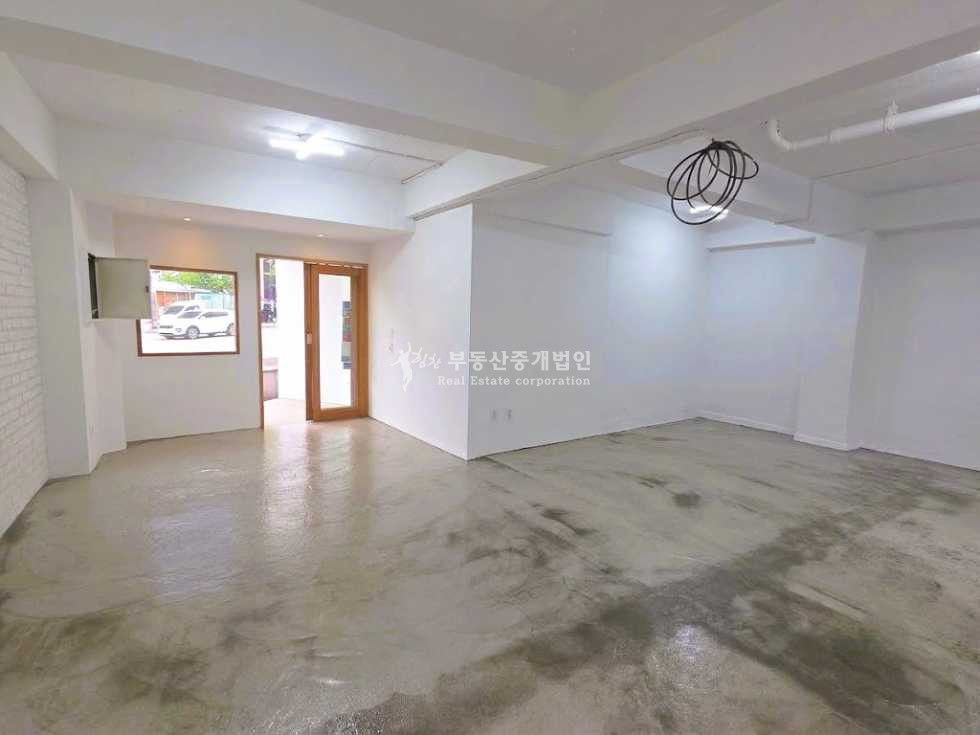 서울 마포구 상수동 l 힘찬 l 무권리 l 상수역 20초 대로변 노출좋은 파사드굳 월세 매물번호 13974 사진 3