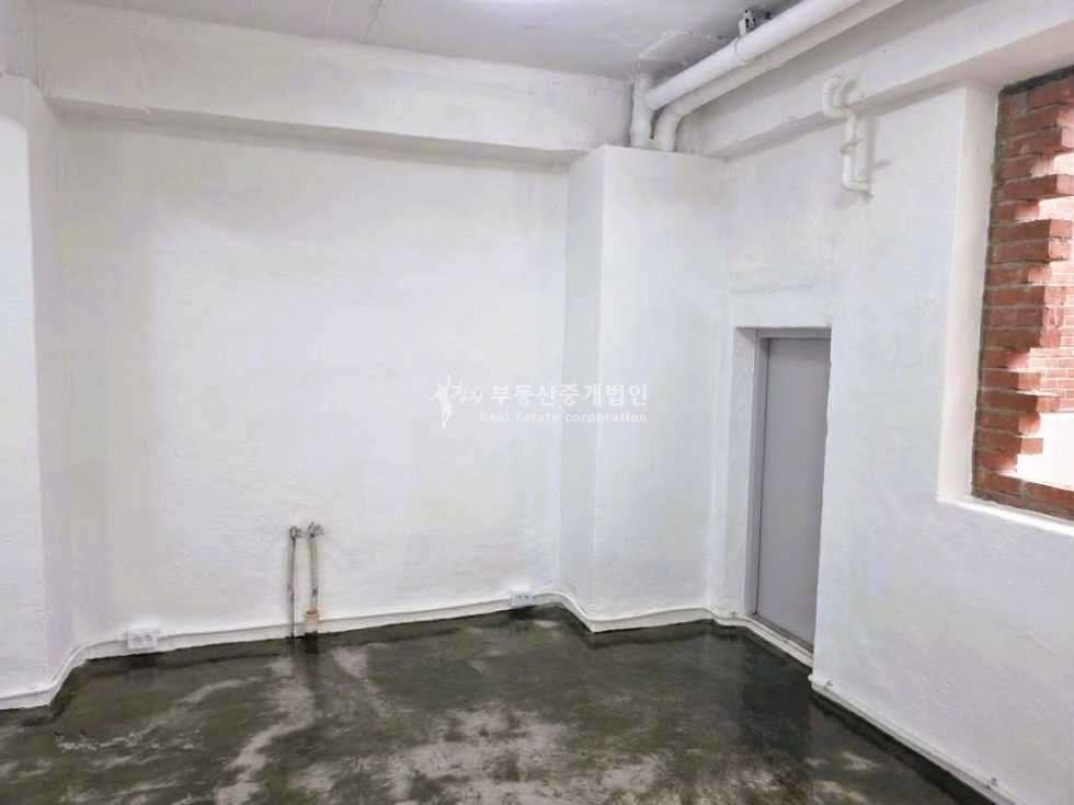 서울 마포구 상수동 l 힘찬 l 무권리 l 상수역 20초 대로변 노출좋은 파사드굳 월세 매물번호 13974 사진 5