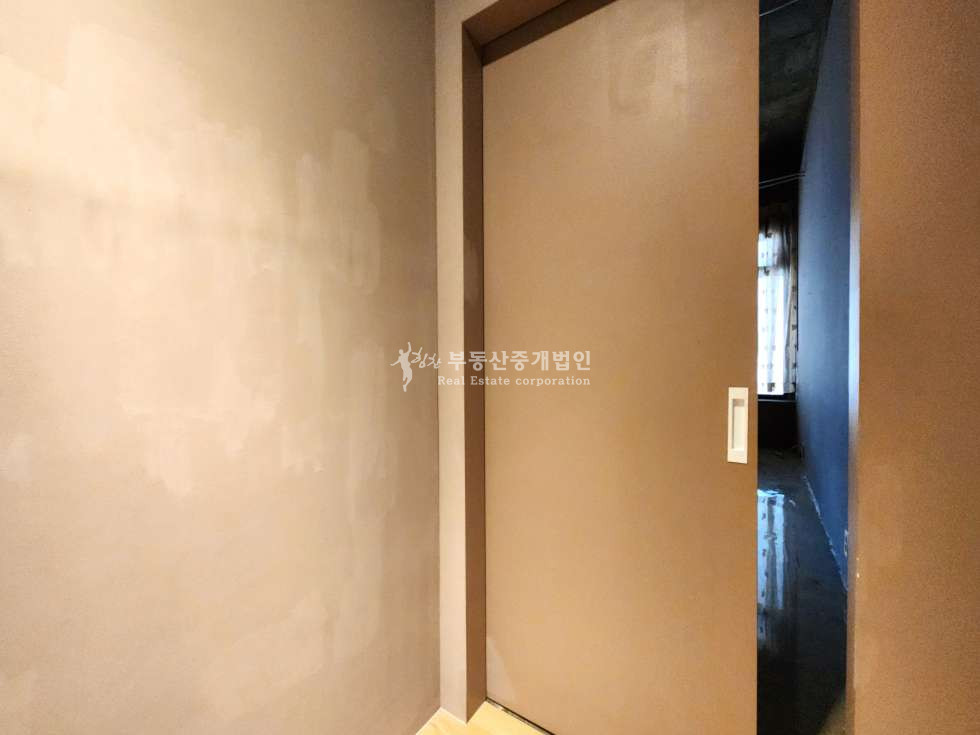 서울 마포구 서교동 무권리 l 1층 l 대로변 l 노출좋은 귀한 대형평수 l 단독테라스 월세 매물번호 11134 사진 5