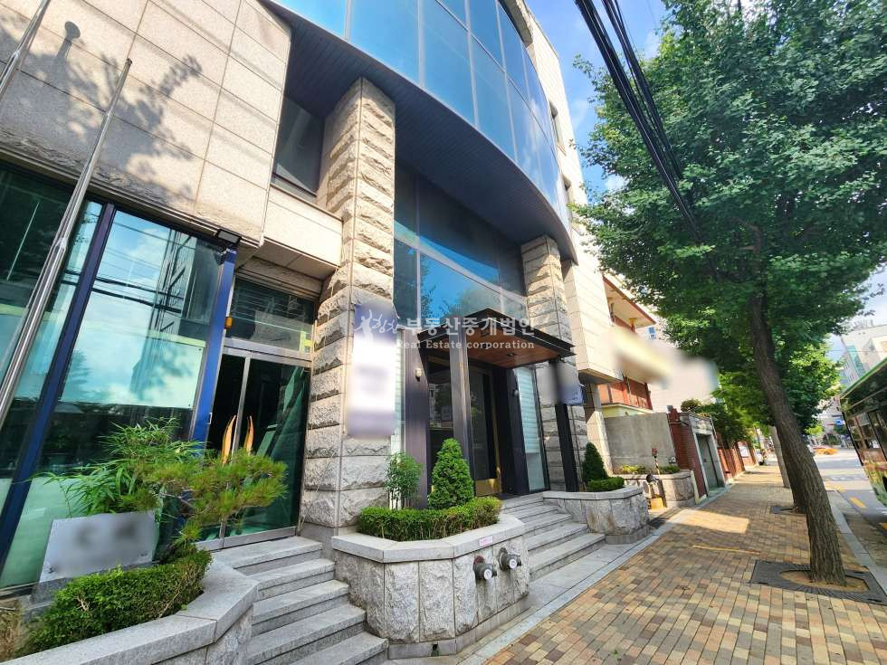 서울 마포구 서교동 무권리 l 1층 l 대로변 l 노출좋은 귀한 대형평수 l 단독테라스 월세 매물번호 11134 사진 11