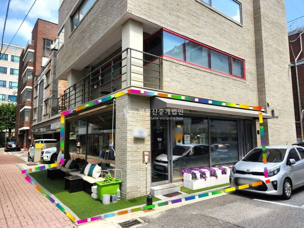 서울 마포구 서교동 1층 l 2면 통창 개방감 가시성 노출 좋은 l 이쁜인테리어 가게 월세 매물번호 11146 사진 1