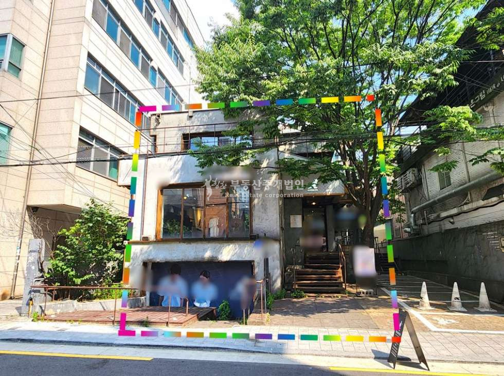 서울 마포구 서교동 365ok 무권리 l 통임대 l 잰틀몬스터 거리 l 주차2대 월세 매물번호 11203 사진 1