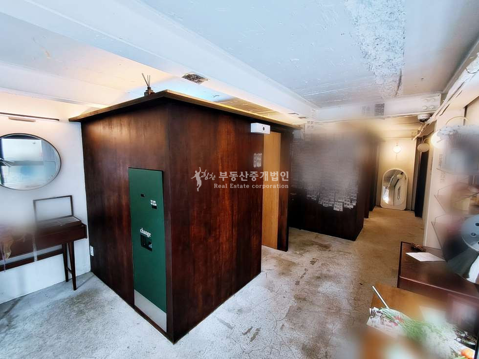 서울 마포구 연남동 연남동 미로길 동진시장인근 노출 좋은 반지층 상가 추천드립니다;. 월세 매물번호 11682 사진 1