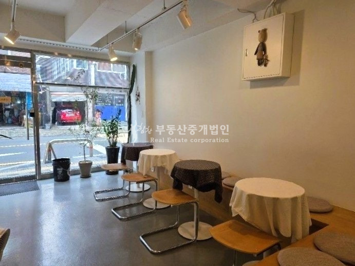 서울 마포구 망원동 365일 ok l 방울내로대로변, 전면통창 가시성좋은 1층상가 월세 매물번호 11817 사진 1