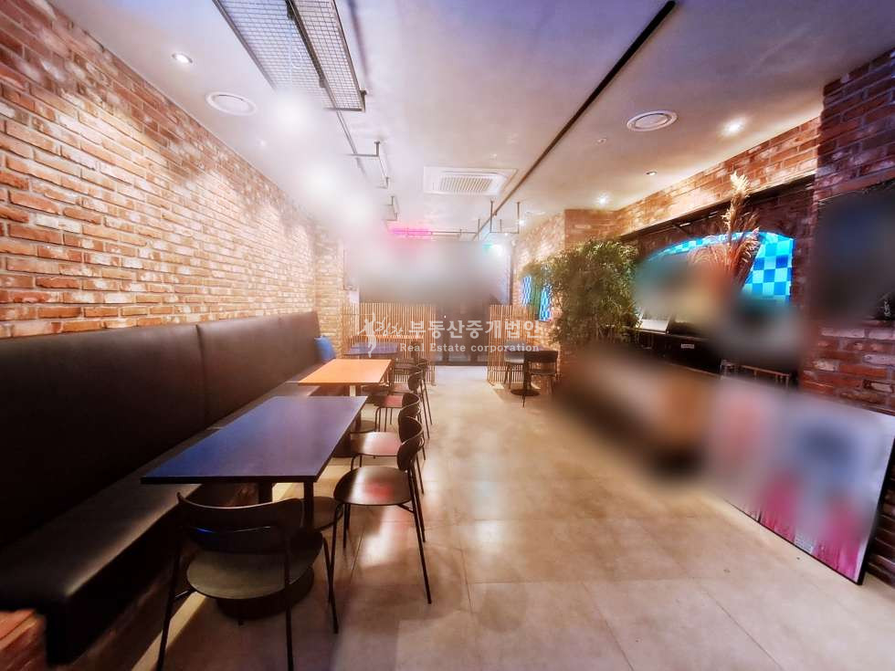 서울 마포구 상암동 DMC 내부 인테리어 매우 우수한 지하1층 ~1층 상가 추천드립니다. 월세 매물번호 11887 사진 1