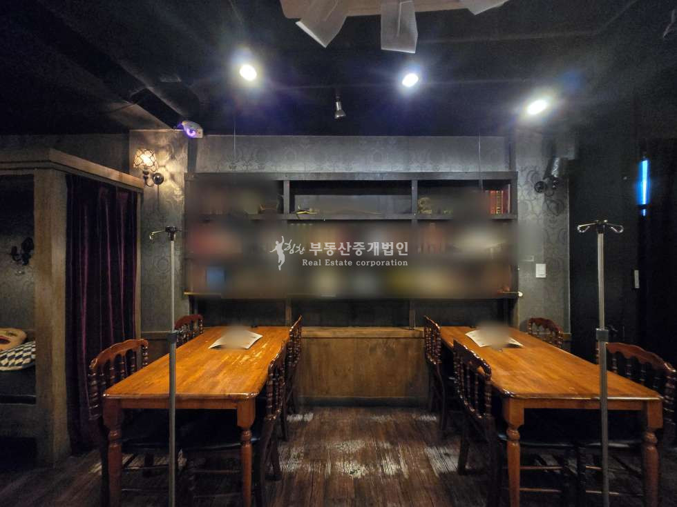 서울 마포구 서교동 홍대레드로드 365거리 초메인 이면 무권리 1층,2층 연층 상가 추천드립니다. 월세 매물번호 10330 사진 8