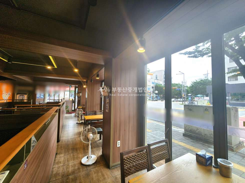 서울 마포구 합정동 1층대로변 코너 l 가시성 노출 최고 l 연기통2개셋팅 l 가성비월세 월세 매물번호 11091 사진 6