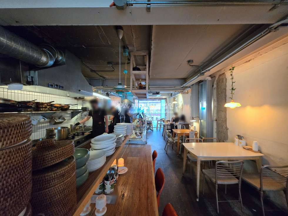 서울 마포구 연남동 365무료컨설팅 l 테라스 감각적인 인테리어 l 사진 맛집 1층 상가 월세 매물번호 10031 사진 6