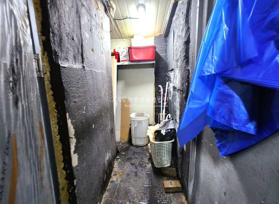 서울 마포구 상수동 365일 l 1층상가 l 상수역10초 l 전면폴딩도어 l 파사드면적굿 월세 매물번호 11246 사진 8