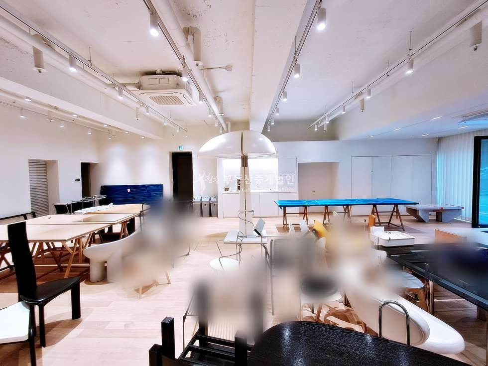 서울 마포구 서교동 서교동 사옥라인 노출 좋은 상가 추천드립니다~ 월세 매물번호 12037 사진 3