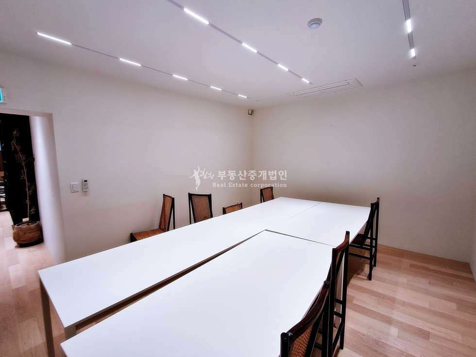 서울 마포구 서교동 서교동 사옥라인 노출 좋은 상가 추천드립니다~ 월세 매물번호 12037 사진 14