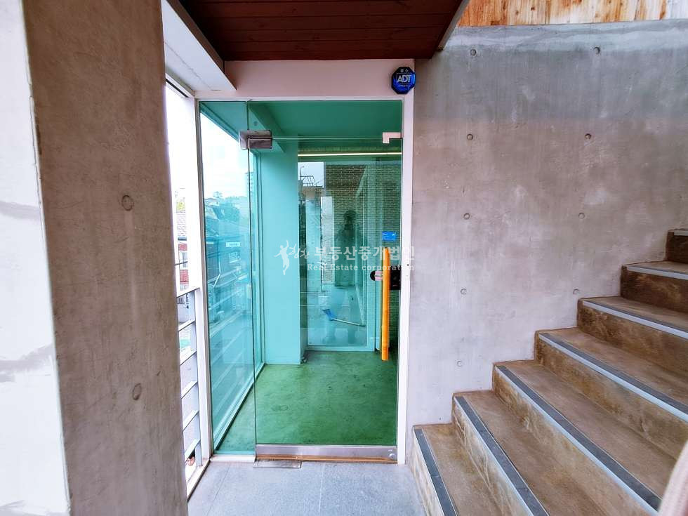 서울 마포구 연남동 연남동 꽃길거리 인근 2층 상가 추천드립니다~ 월세 매물번호 10985 사진 13