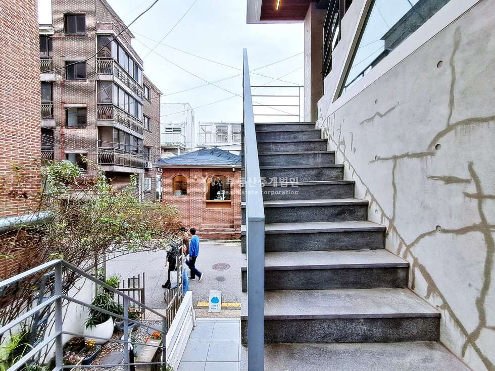 서울 마포구 연남동 연남동 꽃길거리 인근 2층 상가 추천드립니다~ 월세 매물번호 10985 사진 14