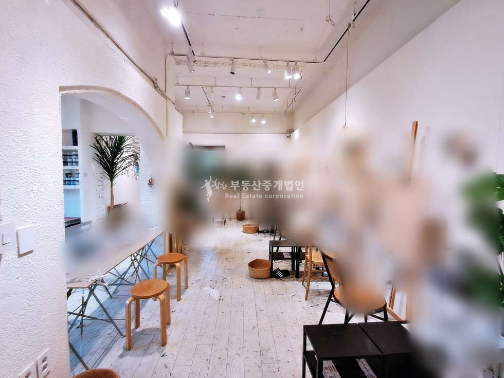 서울 마포구 연남동 대로변 가시성 좋은 2층 카페 자리 추천드립니다. 월세 매물번호 10251 사진 10
