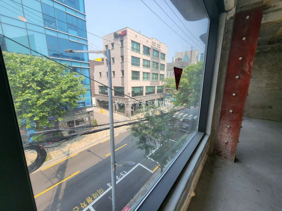 서울 마포구 연남동 무권리 I 이쁜건물 l 상가,사무실 I 다양한업종 I 3층 월세 매물번호 10293 사진 2