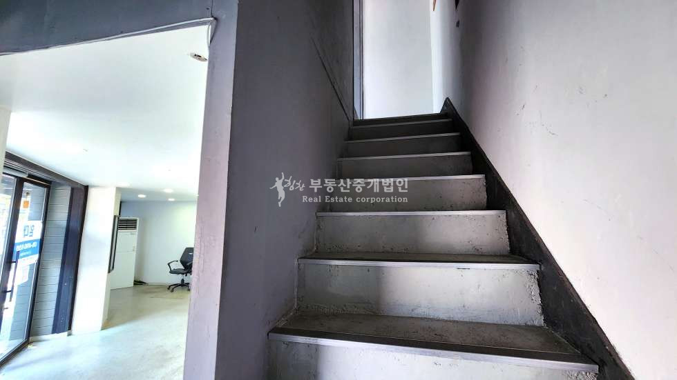 서울 마포구 상수동 레드로드 초입 대로변 l 단독 1+2층 가시성최고 월세 매물번호 10608 사진 4