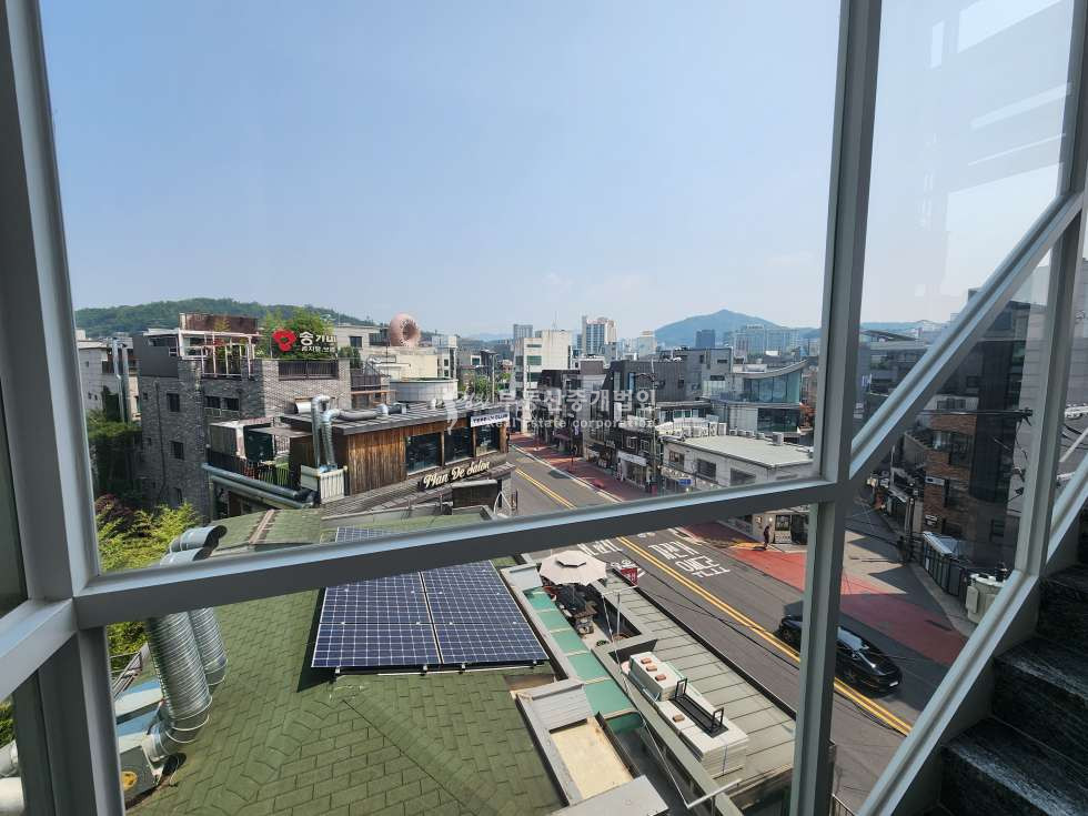 서울 마포구 연남동 무권리 l 신축 l 연트럴파크 l 홍대입구역5분거리 l 5층 월세 매물번호 10387 사진 4