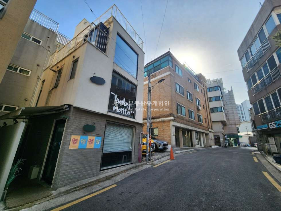 서울 마포구 상암동 상암 DCM역 초역세권 먹자골목 인접 소액투자 가능한 예쁜 꼬마빌딩 매매 매물번호 12599 사진 3