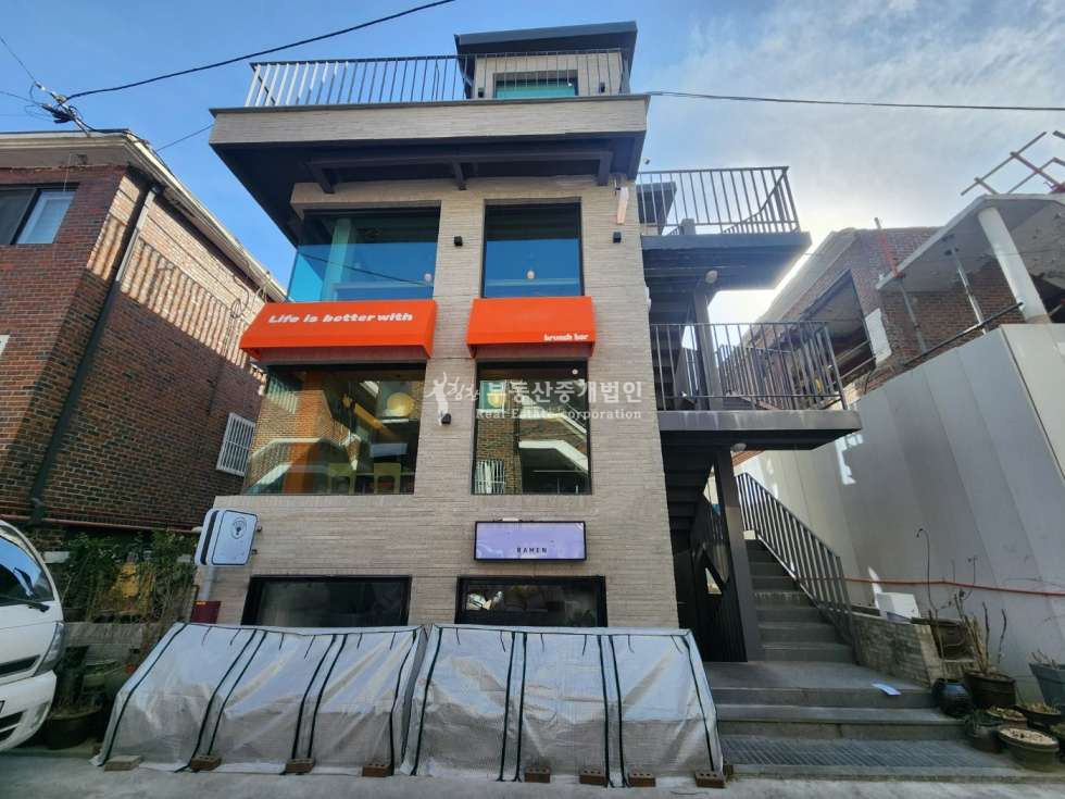 서울 마포구 망원동 망원역 도보 2분 망원시장 인근 유동인구 폭발 지역, 수익률 잘 나오는 올근생 꼬마빌딩 매매 매물번호 12600 사진 2