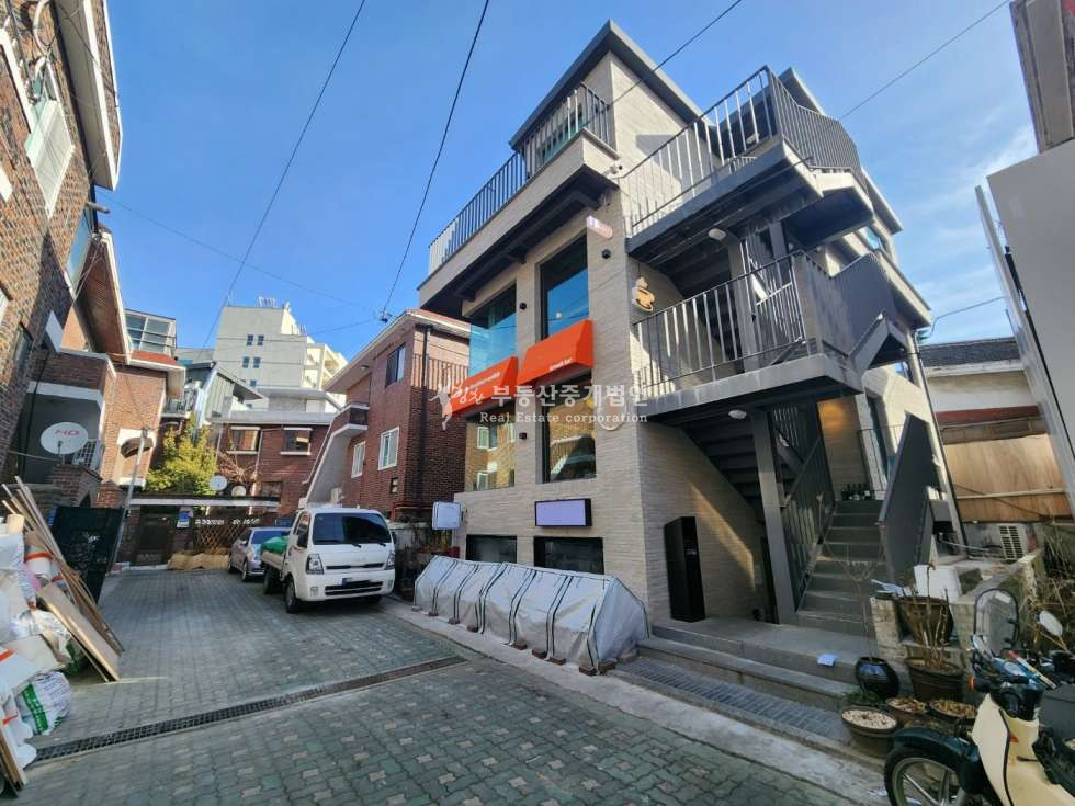 서울 마포구 망원동 망원역 도보 2분 망원시장 인근 유동인구 폭발 지역, 수익률 잘 나오는 올근생 꼬마빌딩 매매 매물번호 12600 사진 3