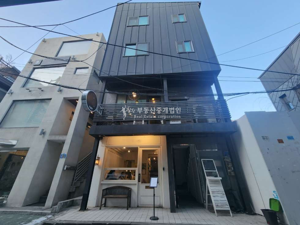 서울 마포구 연남동 홍대입구역 도보5분 연남동 미로길 소액투자 가능한 수익형 꼬마빌딩 매매 매물번호 12574 사진 1