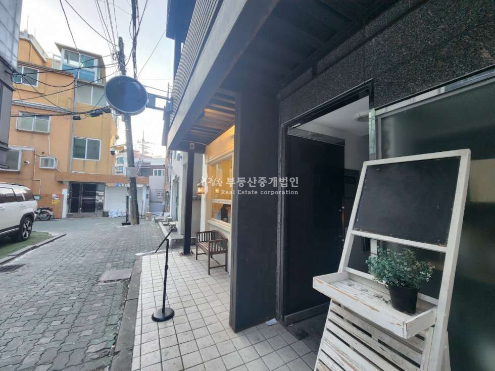 서울 마포구 연남동 홍대입구역 도보5분 연남동 미로길 소액투자 가능한 수익형 꼬마빌딩 매매 매물번호 12574 사진 4
