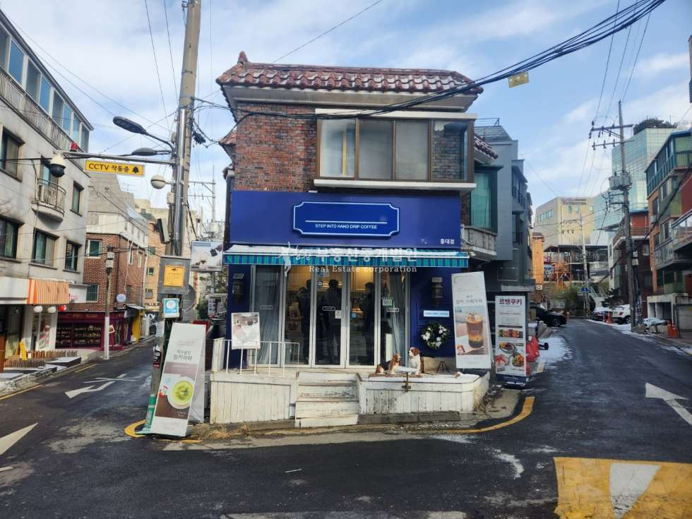 서울 마포구 서교동 홍대입구역 도보 5분, 대로변 이면 5거리 코너건물 , 가시성 갑 투자가치 높은 빌딩 매매 매물번호 12488 사진 1