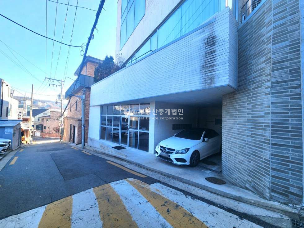 서울 서대문구 연희동 연희동 주거배후, 상권 탄탄한 입지 22년 준공 내외관 멋진 신축급 건물 매매 매물번호 12425 사진 8